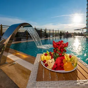 Hotel Ramada By Wyndham Pera Taksim Istanboel